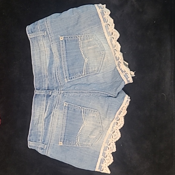 Denim shorts - Picture 2 of 2